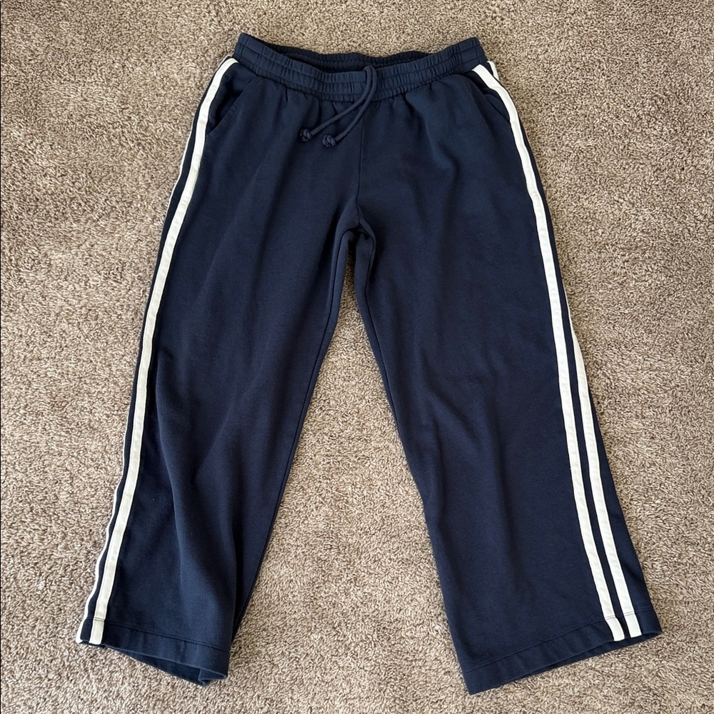 Old Navy Navy Sweatpants with White Stripes